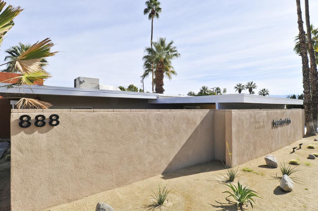 بالم سبرينغس Bearfoot Inn - Clothing Optional Hotel For Gay Men المظهر الخارجي الصورة